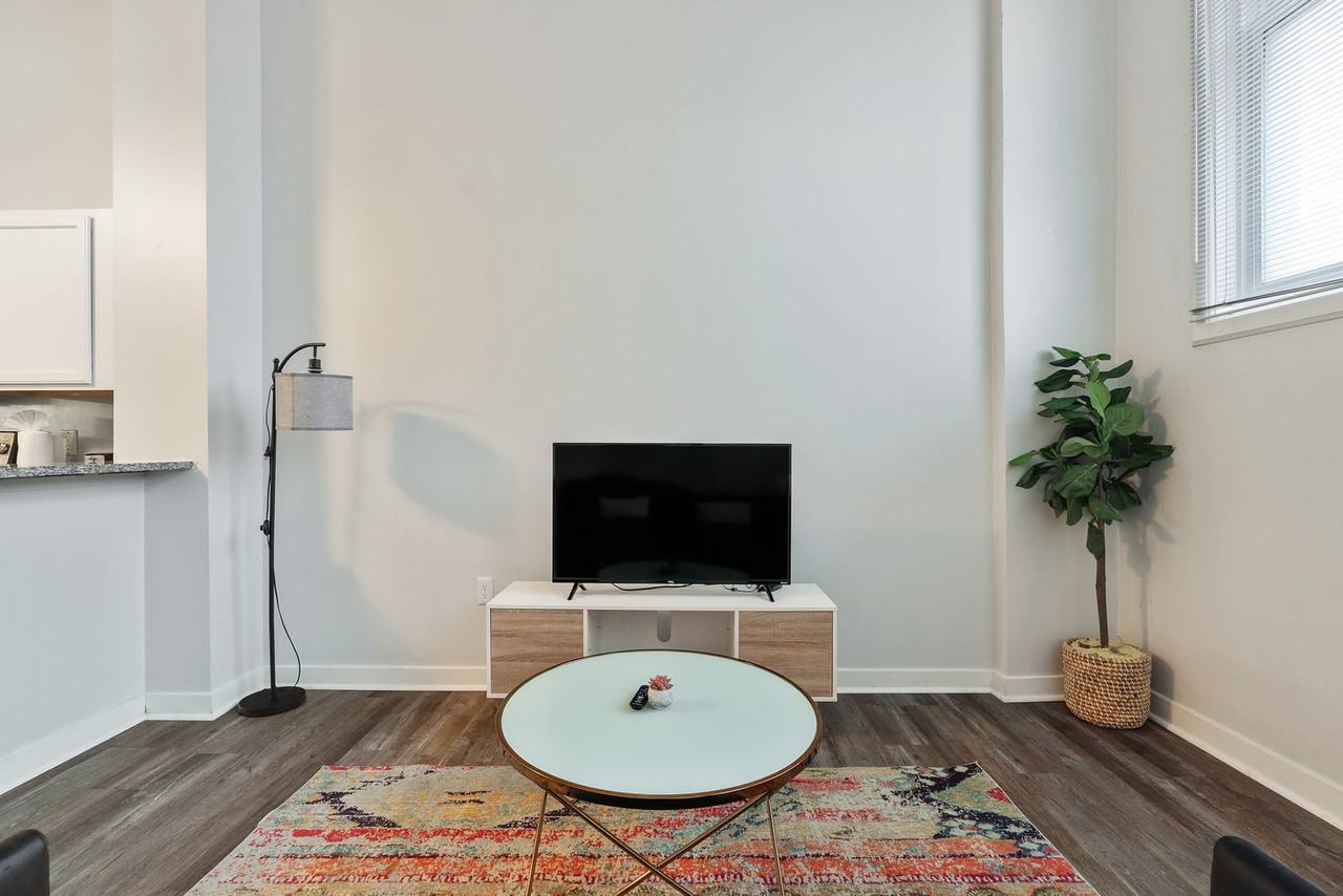 50 N Illinois St #1035270P - Photo 2 of 27