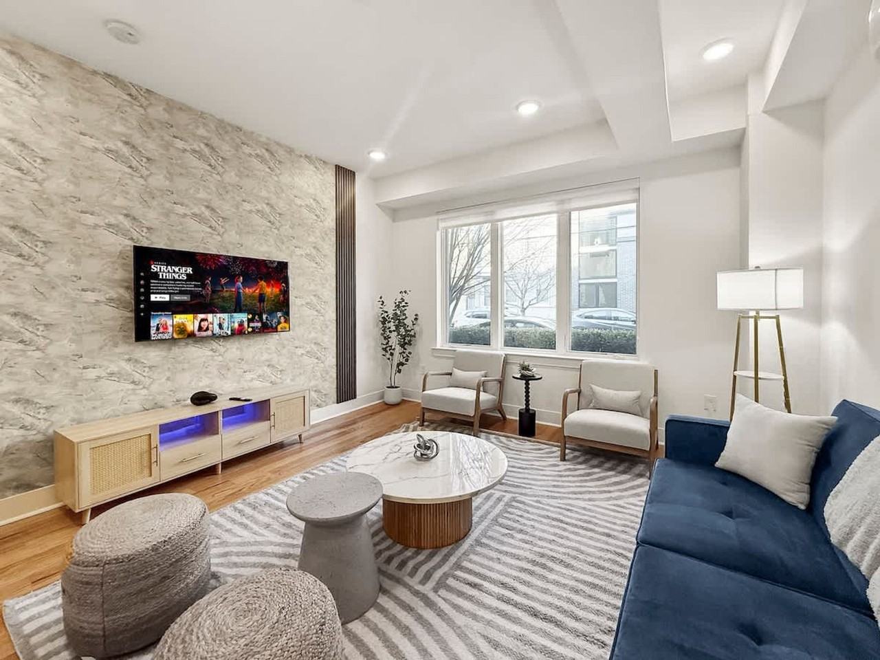 236 West Thompson Street - Photo 2 of 75