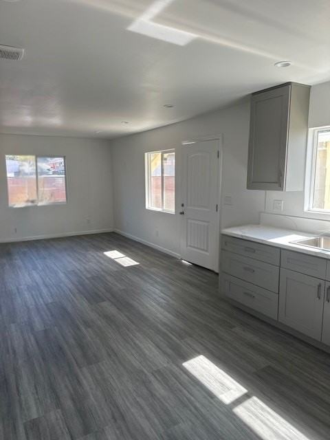 1037 East 50th Street - Photo 5 of 13