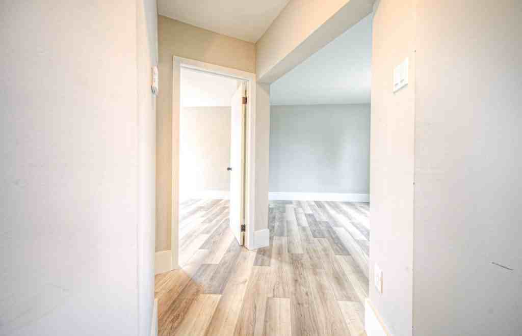 167 Dundas Street North #1 - Photo 3 of 19