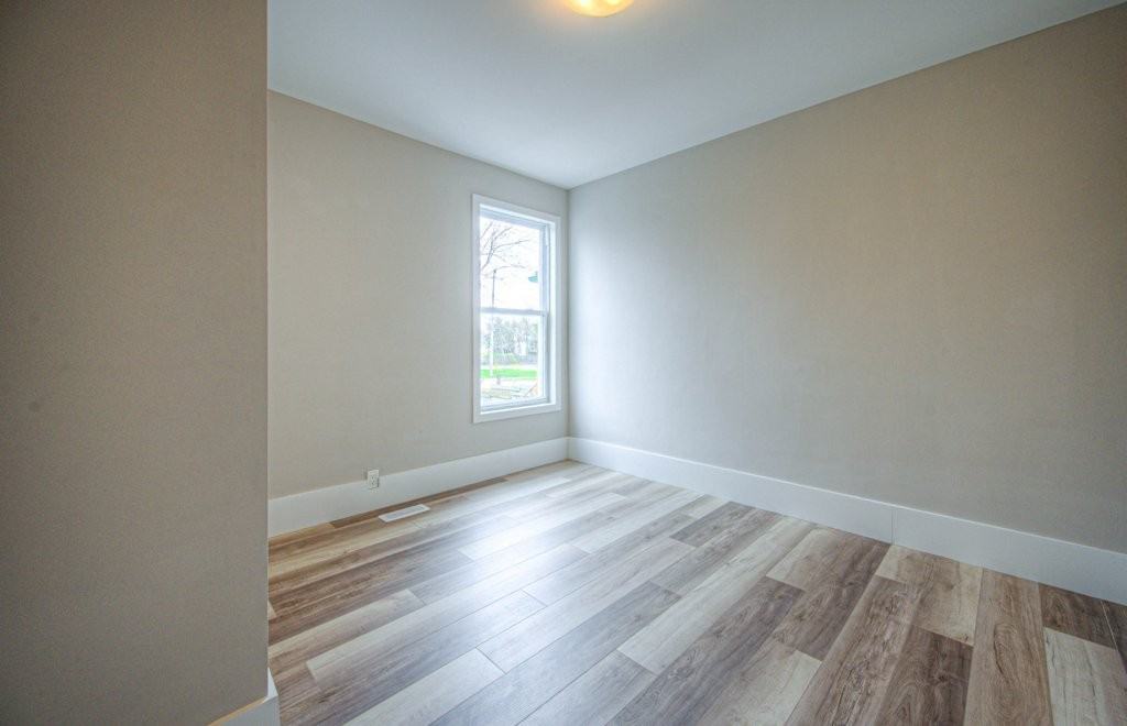 167 Dundas Street North #1 - Photo 7 of 19