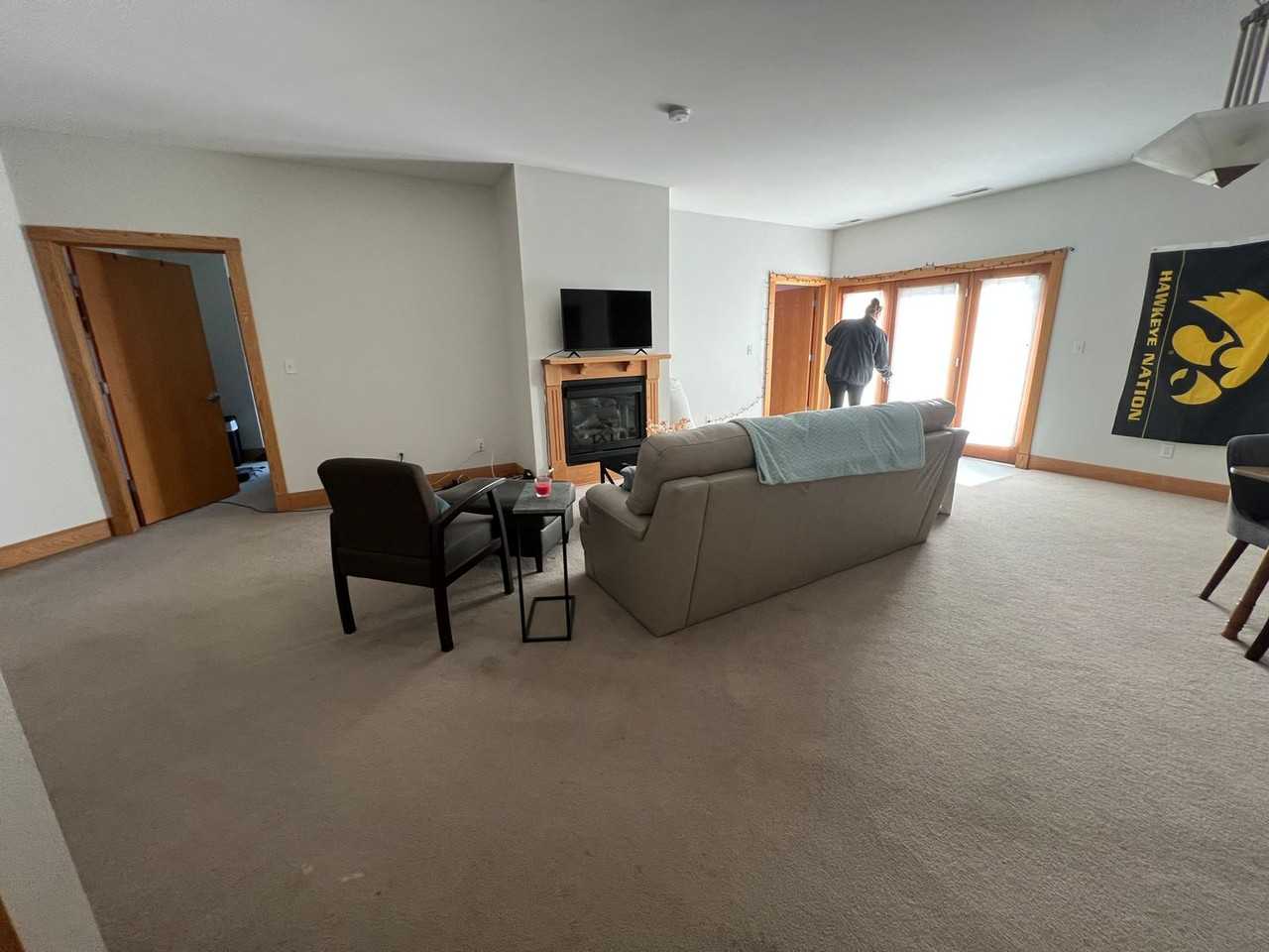 220 River St #1B - Photo 2 of 14