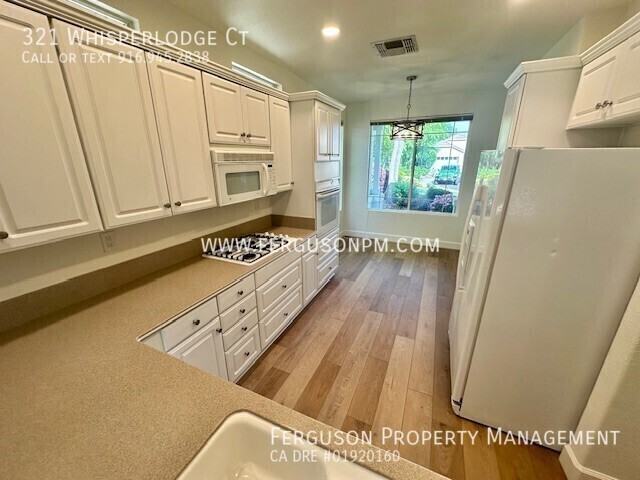 321 Whisperlodge Ct - Photo 3 of 21