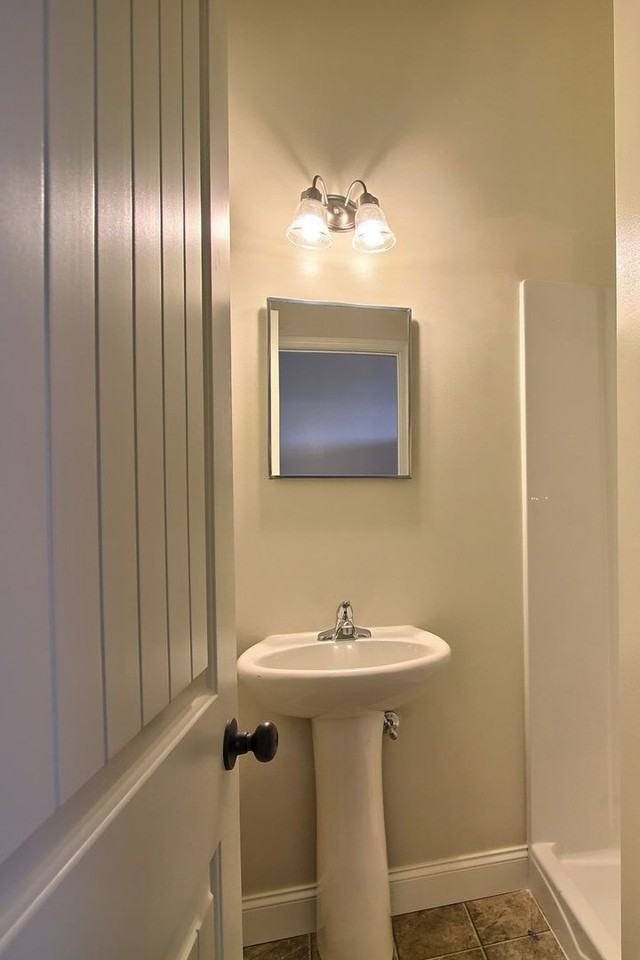 Glass Factory - Photo 3 of 20