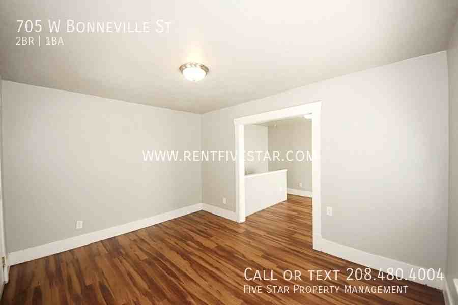 705 W Bonneville St - Photo 2 of 11