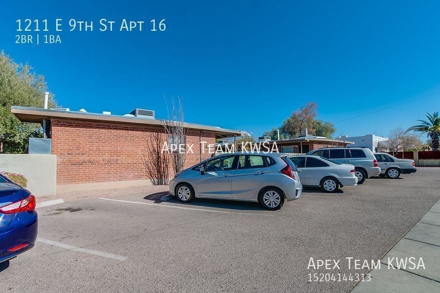 1211 E 9th St Apt 16 - Photo 3 of 9