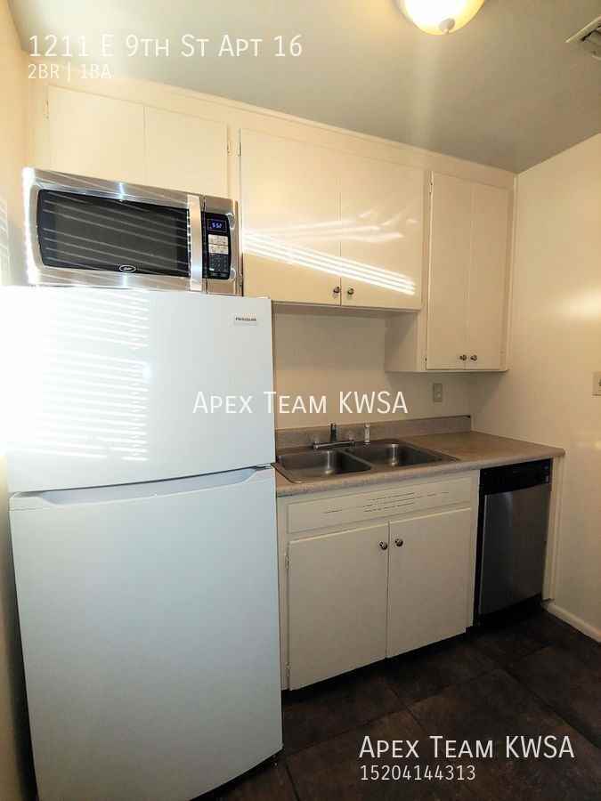 1211 E 9th St Apt 16 - Photo 7 of 9