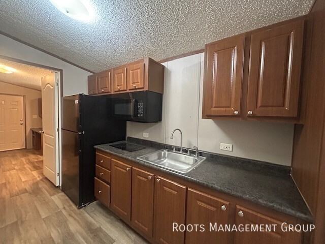 3039 Josibpet Ln #3039JL - Photo 4 of 15