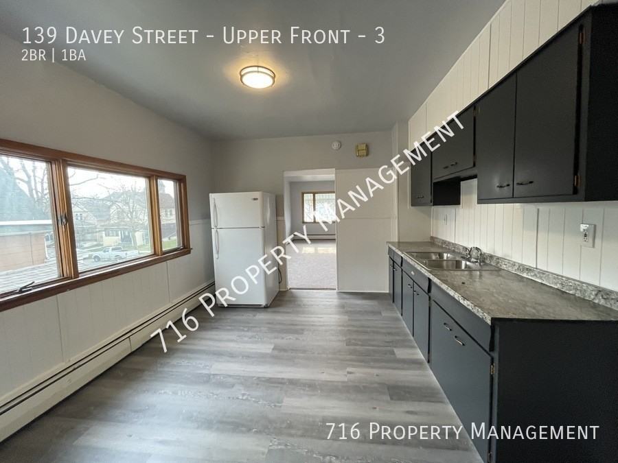 139 Davey St Uppr Front #3 - Photo 2 of 13