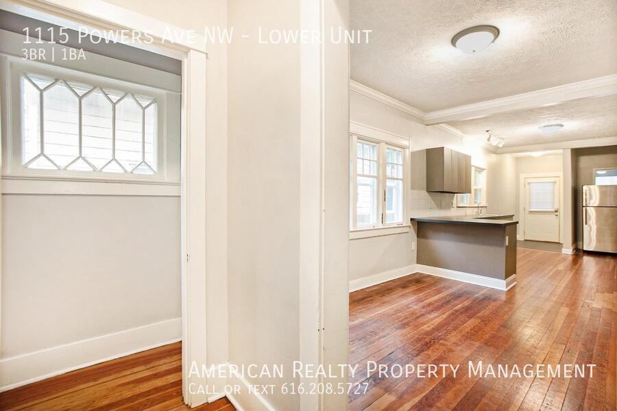 1115 Powers Ave Nw - Photo 4 of 18