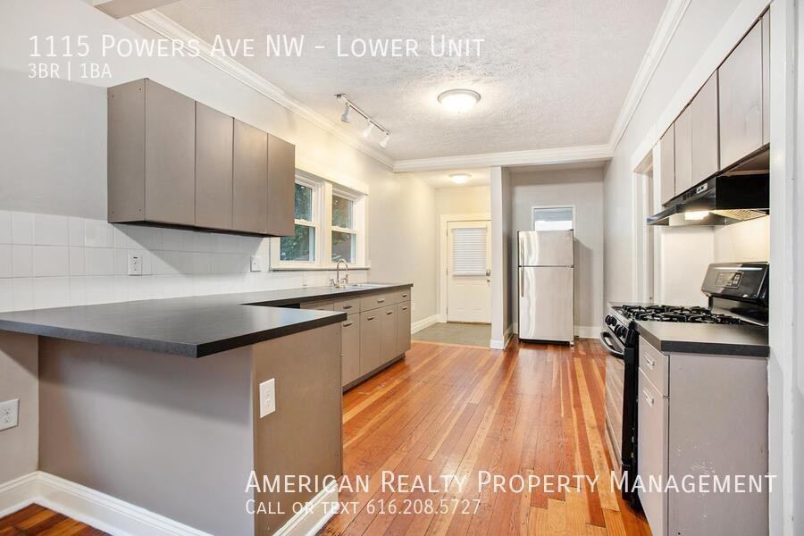 1115 Powers Ave Nw - Photo 7 of 18