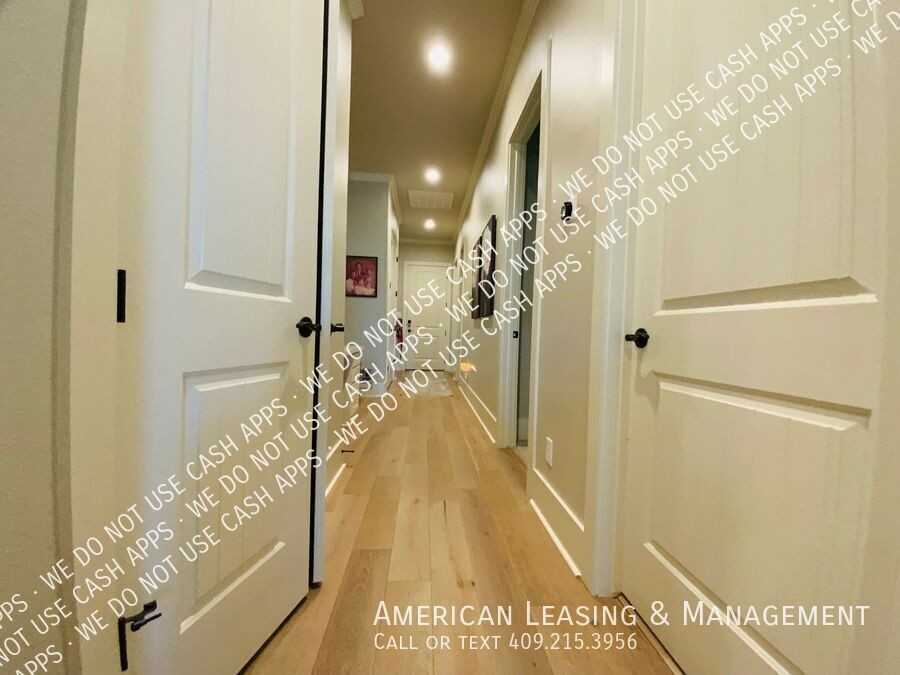 3405 Pond Cir - Photo 3 of 19