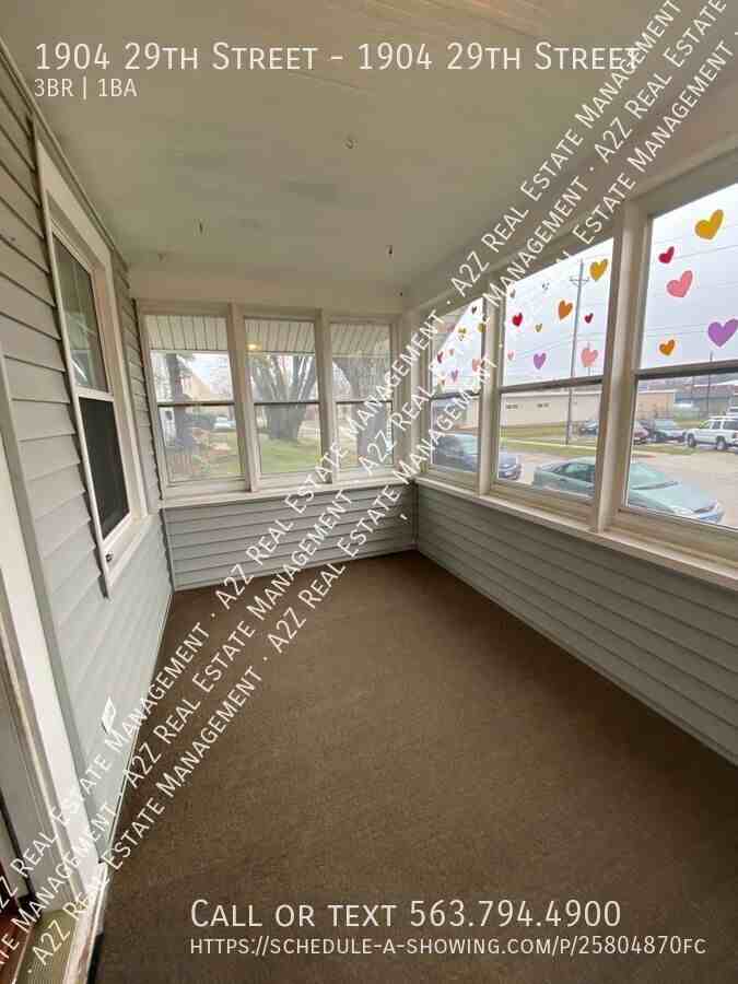 1904 29th St - Photo 2 of 11