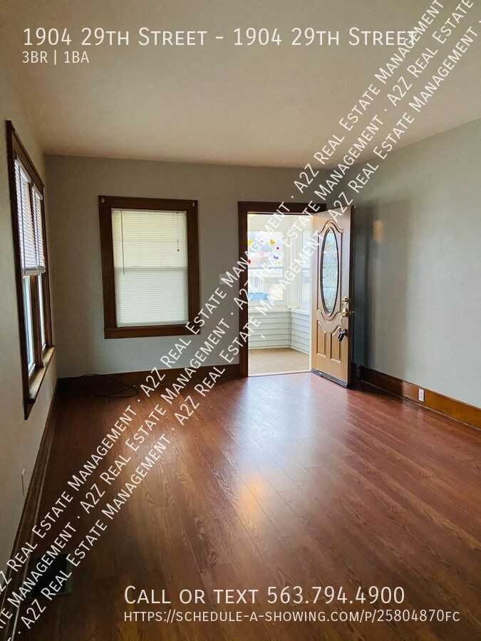 1904 29th St - Photo 3 of 11