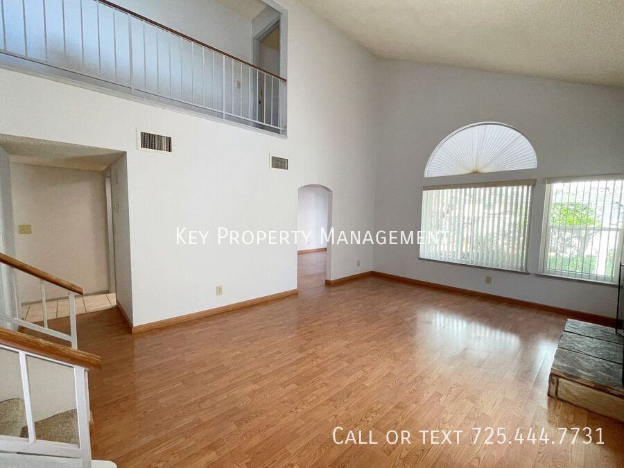 7117 Shadow Crest Dr - Photo 3 of 35