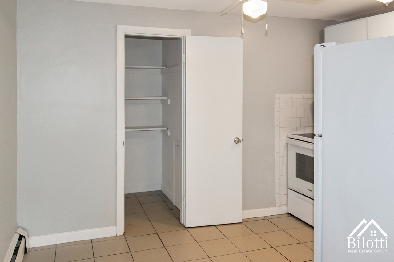 115 Bourne Ave - Photo 2 of 49