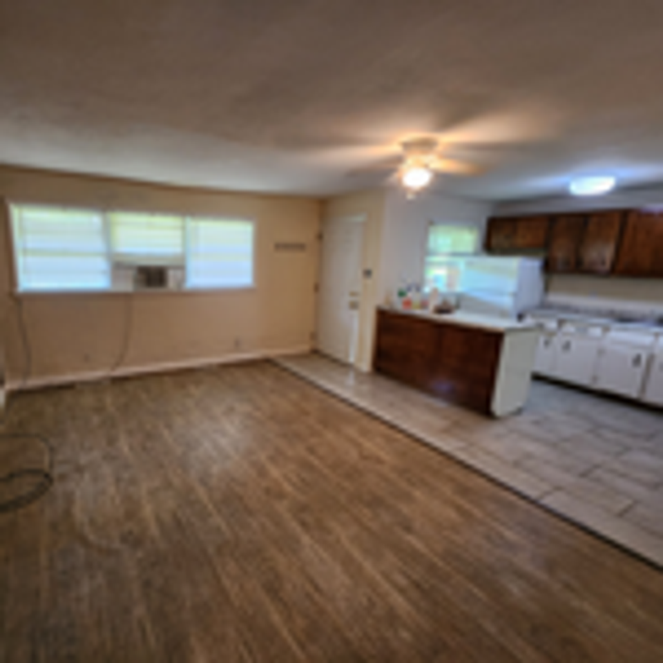 130 Apple Tree Road - Photo 4 of 13