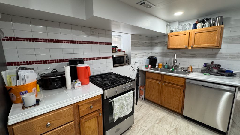 1254 N Bosworth Ave #1B - Photo 4 of 13