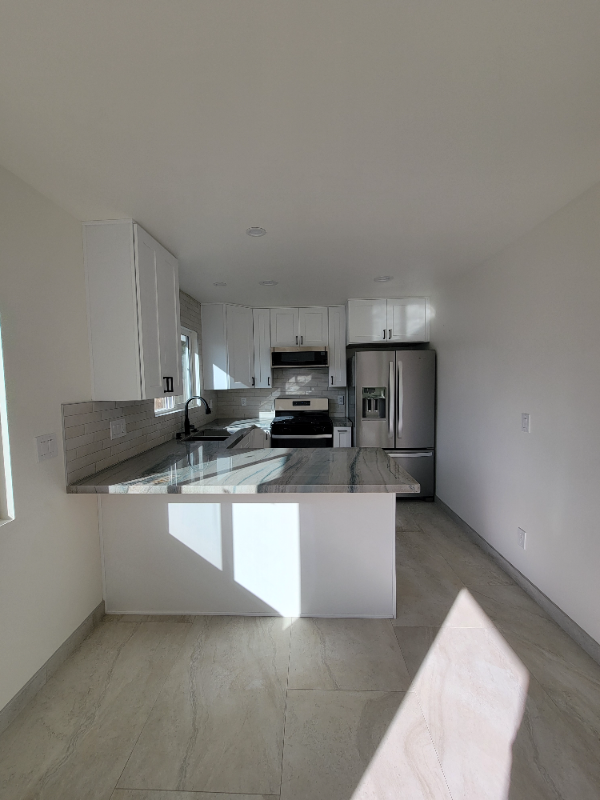 7522 San Miguel Ave - Photo 2 of 11