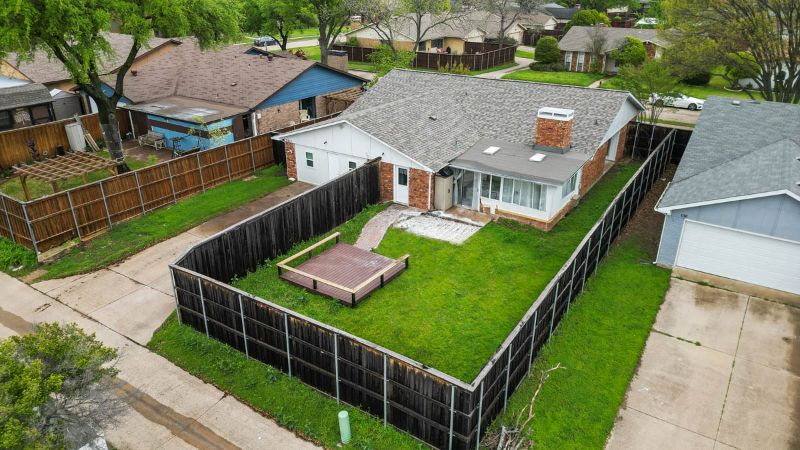 3317 John Muir Ct - Photo 2 of 12