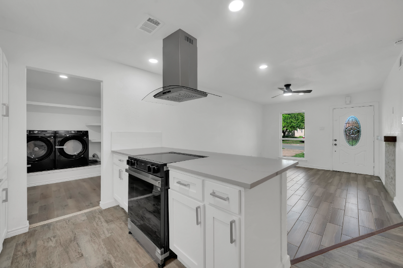 4622 Bayview Dr - Photo 7 of 20