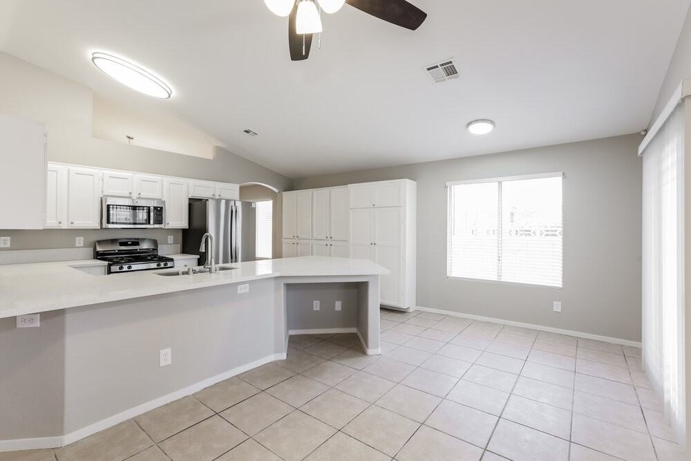 7113 Junction Village Ave - Photo 6 of 16