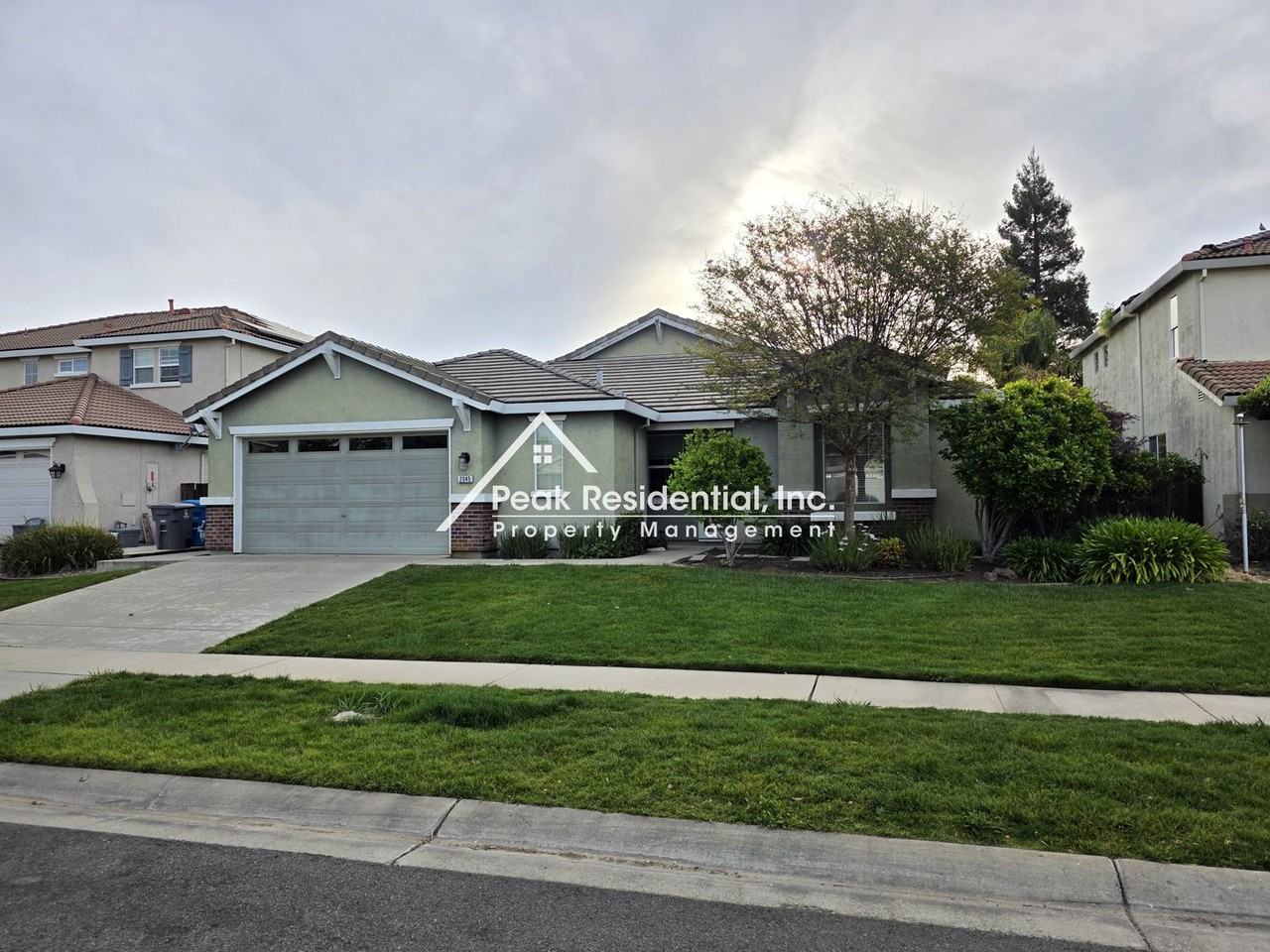 2045 Knights Ferry Dr - Photo 2 of 33