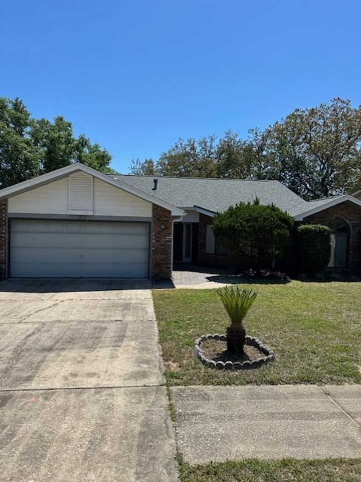 3942 Balsam Dr - Photo 2 of 24