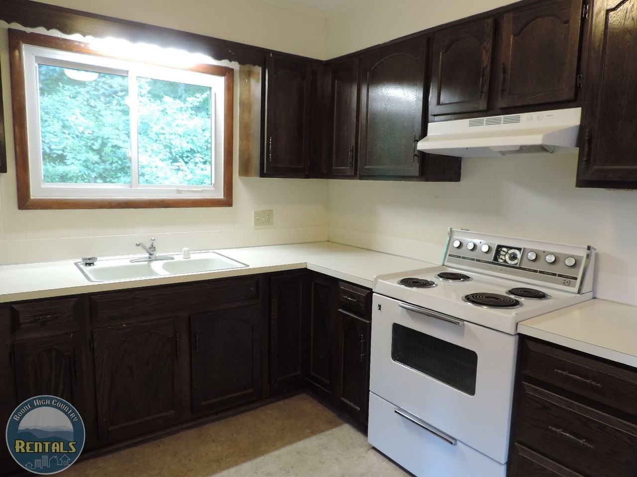 509 Pinnacle Dr - Photo 6 of 15