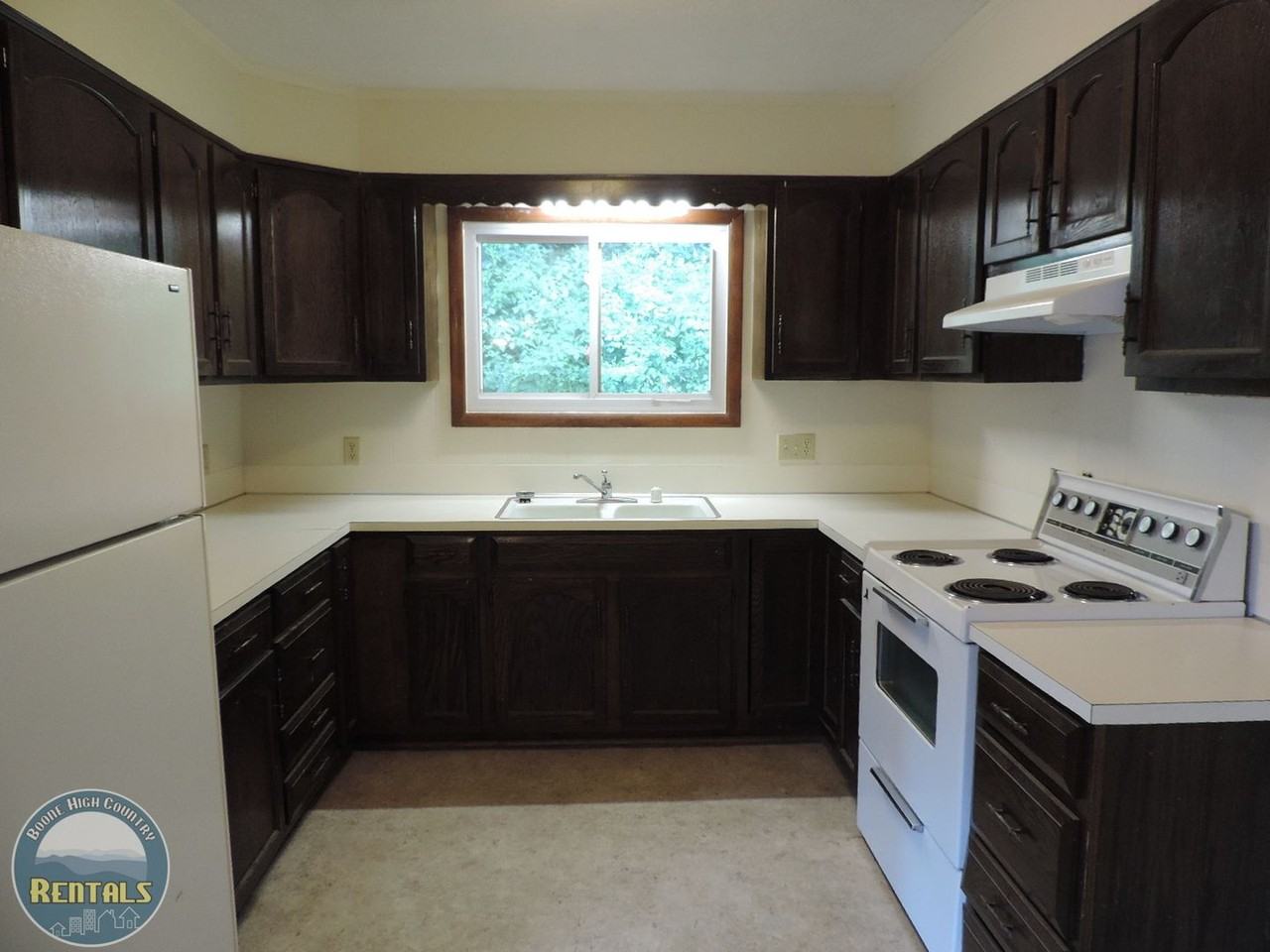 509 Pinnacle Dr - Photo 5 of 15