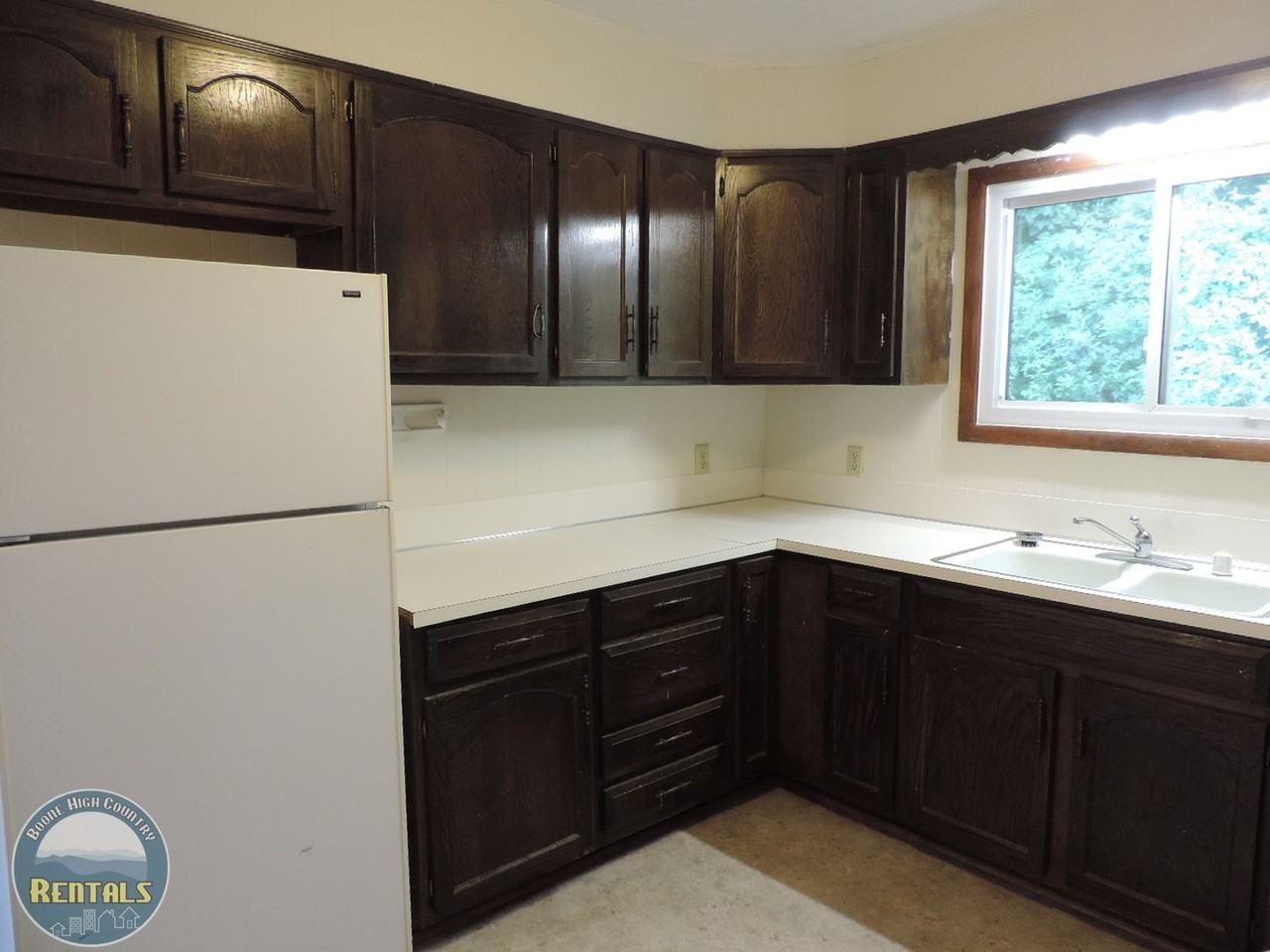 509 Pinnacle Dr - Photo 7 of 15