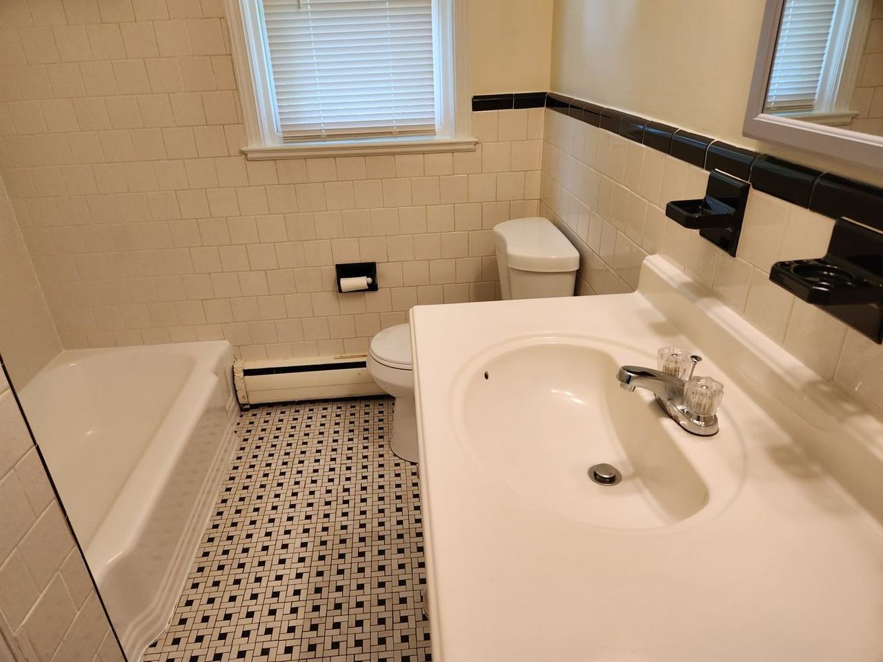 2303 Druid Dr - Photo 7 of 8