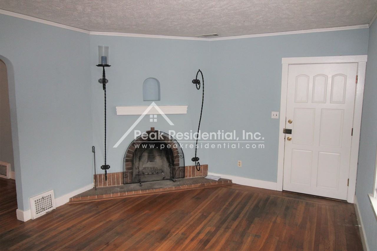 1156 Santa Barbara Ct - Photo 2 of 21