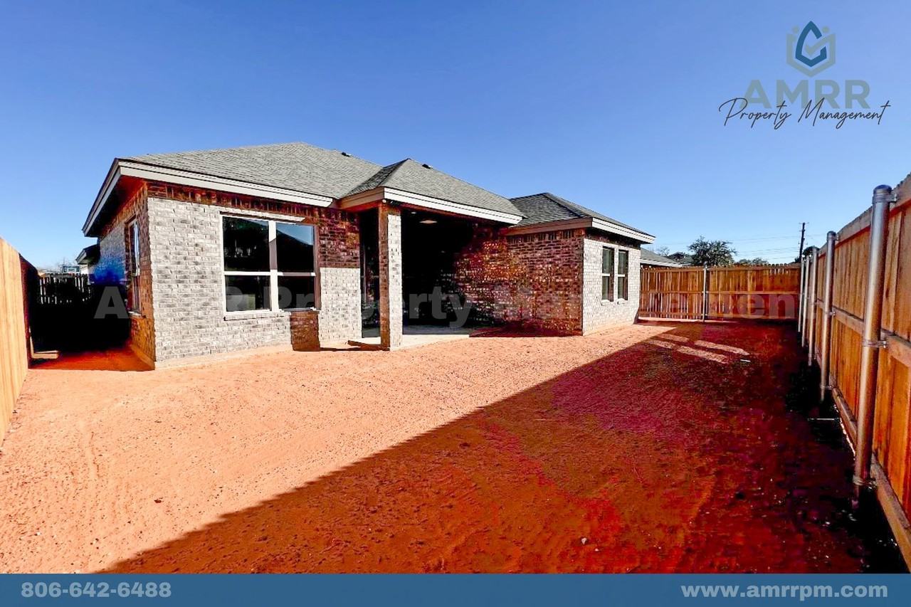 5205 Congress St - Photo 2 of 16