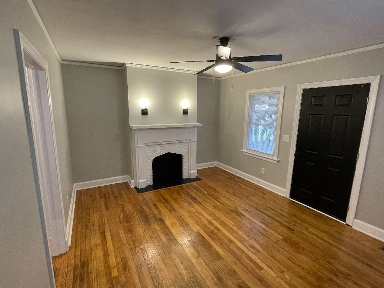 1449 35th St - Photo 3 of 10