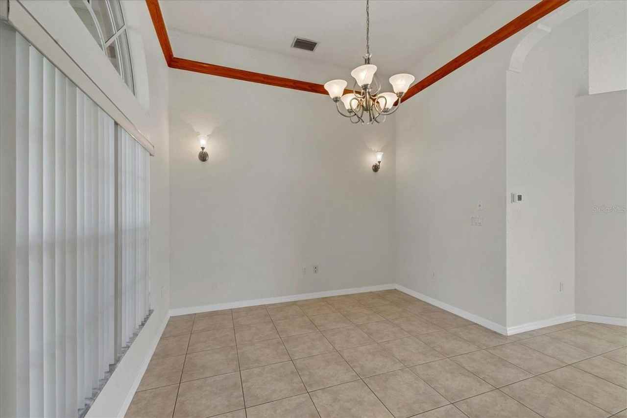 686 Boundary Blvd - Photo 6 of 23