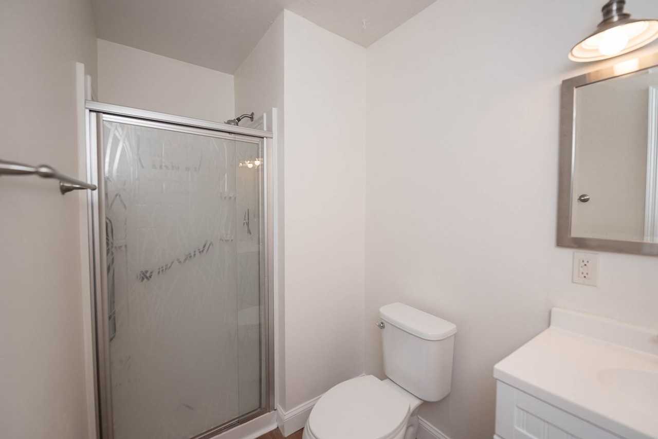 2934 Matthew Dr - Photo 2 of 47