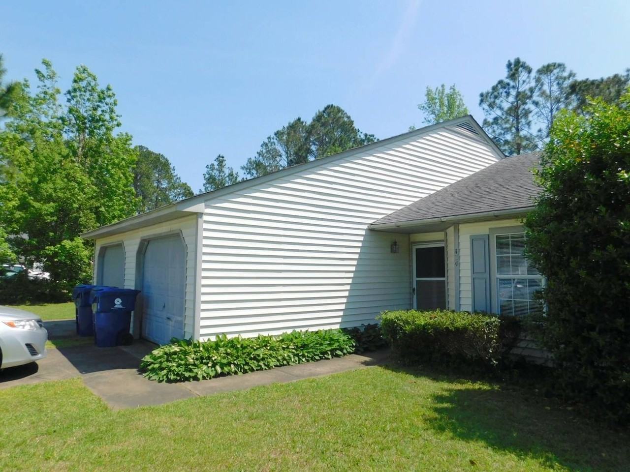 134 Village Ct - Photo 2 of 26