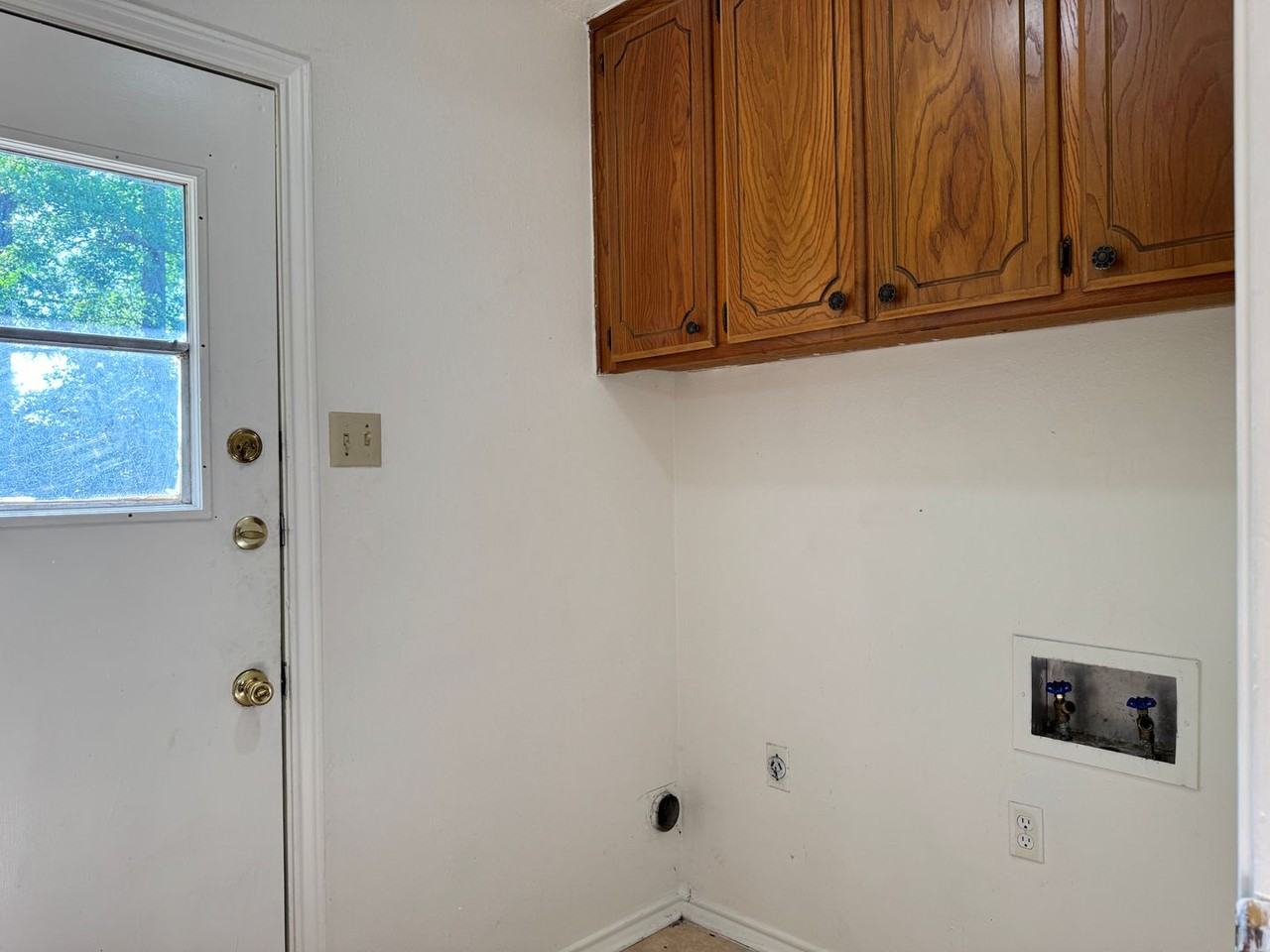 16048 Shoshone Dr - Photo 7 of 21