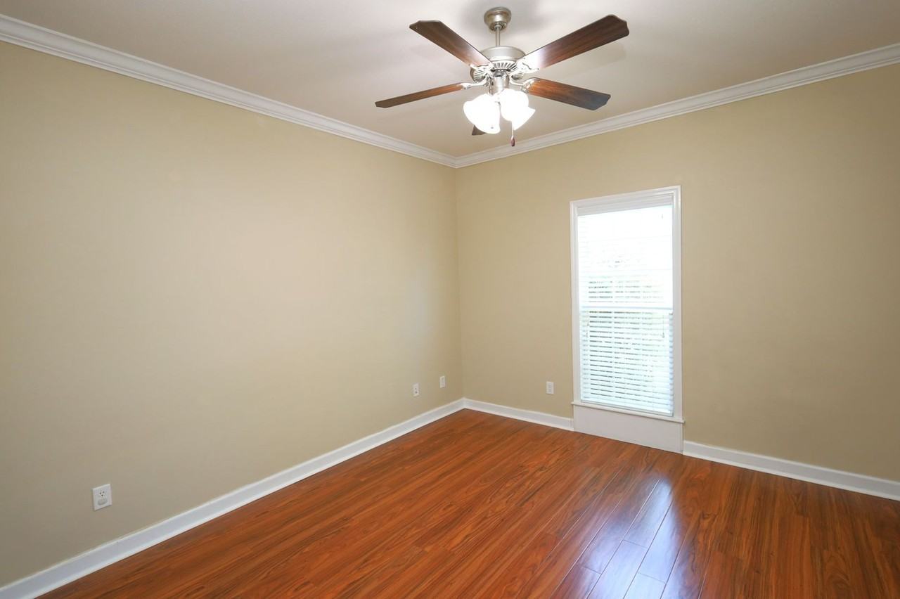 4026 Applecross Rd - Photo 6 of 16