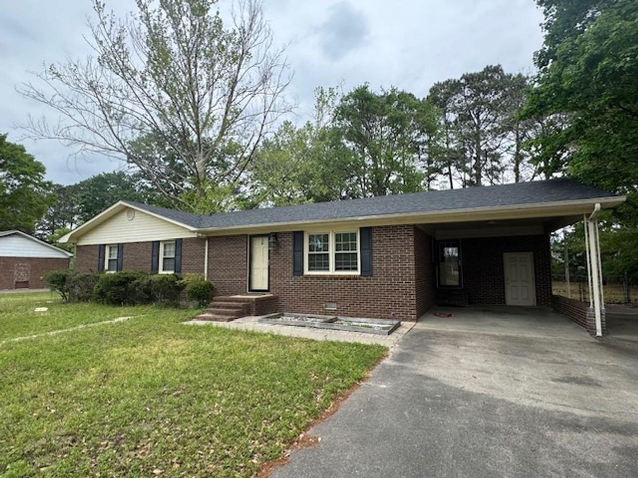 2670 Forrest Dr - Photo 2 of 18