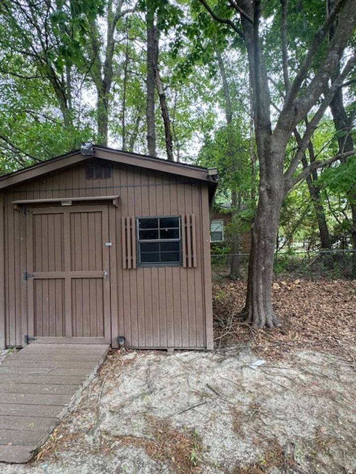 2670 Forrest Dr - Photo 3 of 18