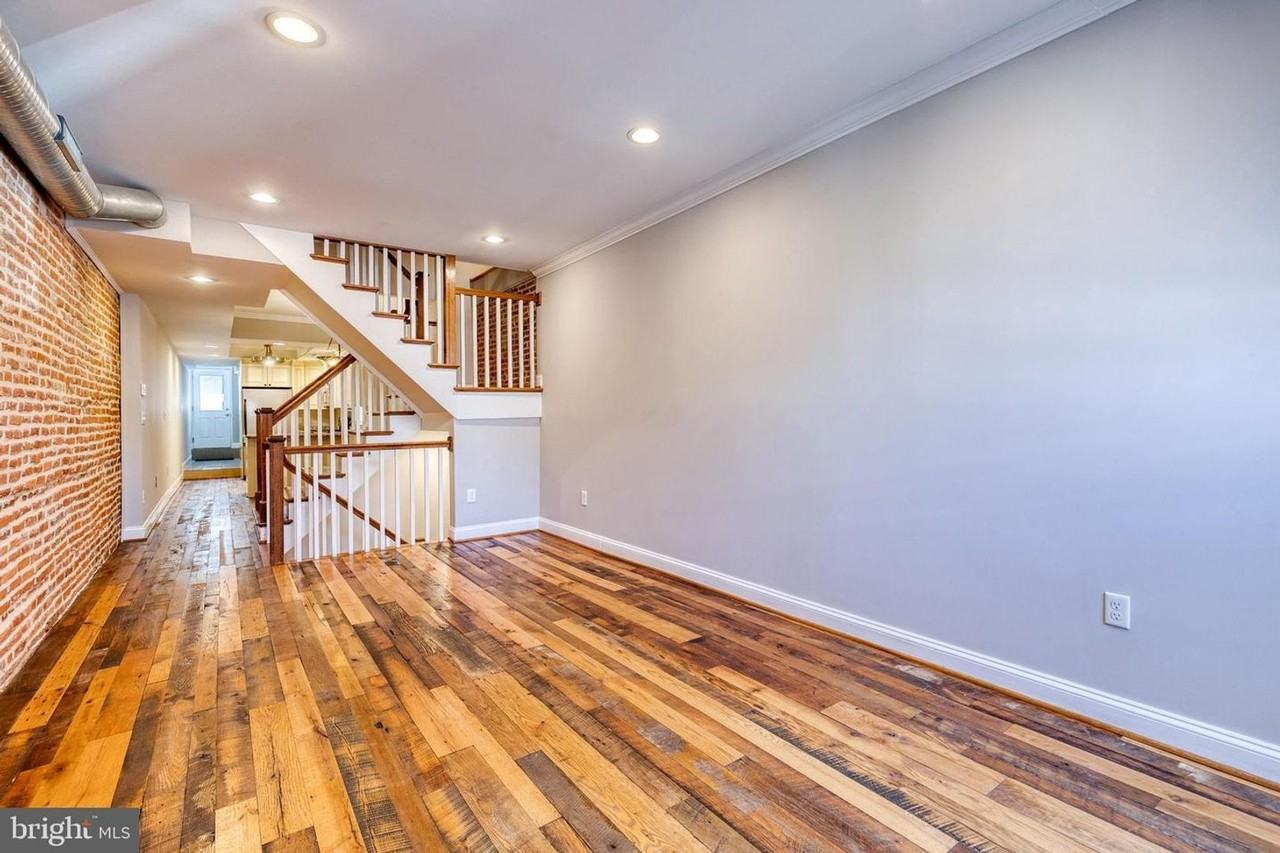 1117 Battery Ave - Photo 2 of 35