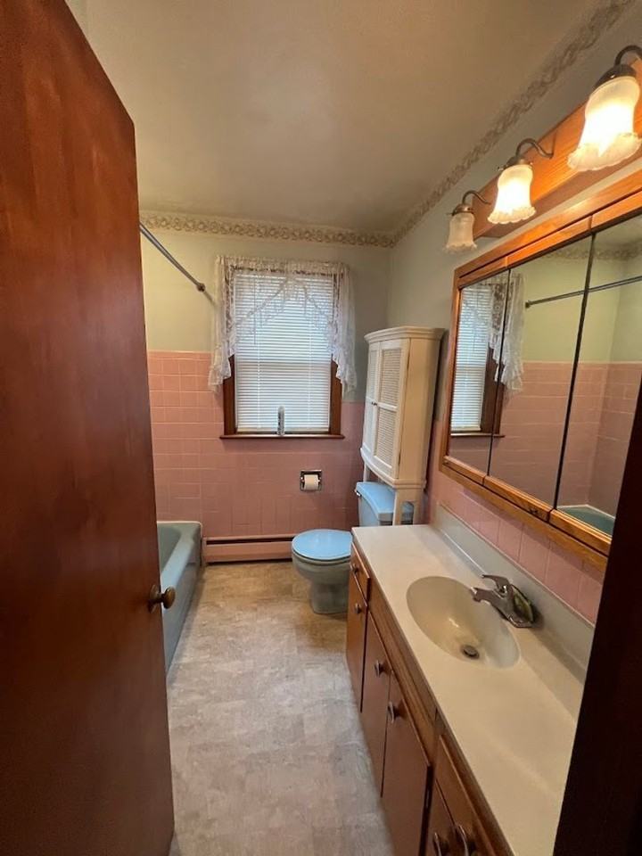 523 W State St - Photo 6 of 25