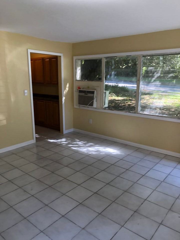 1030 Nw 55th St - Photo 5 of 21