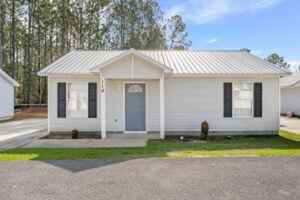 featured image of 15031 331 Business