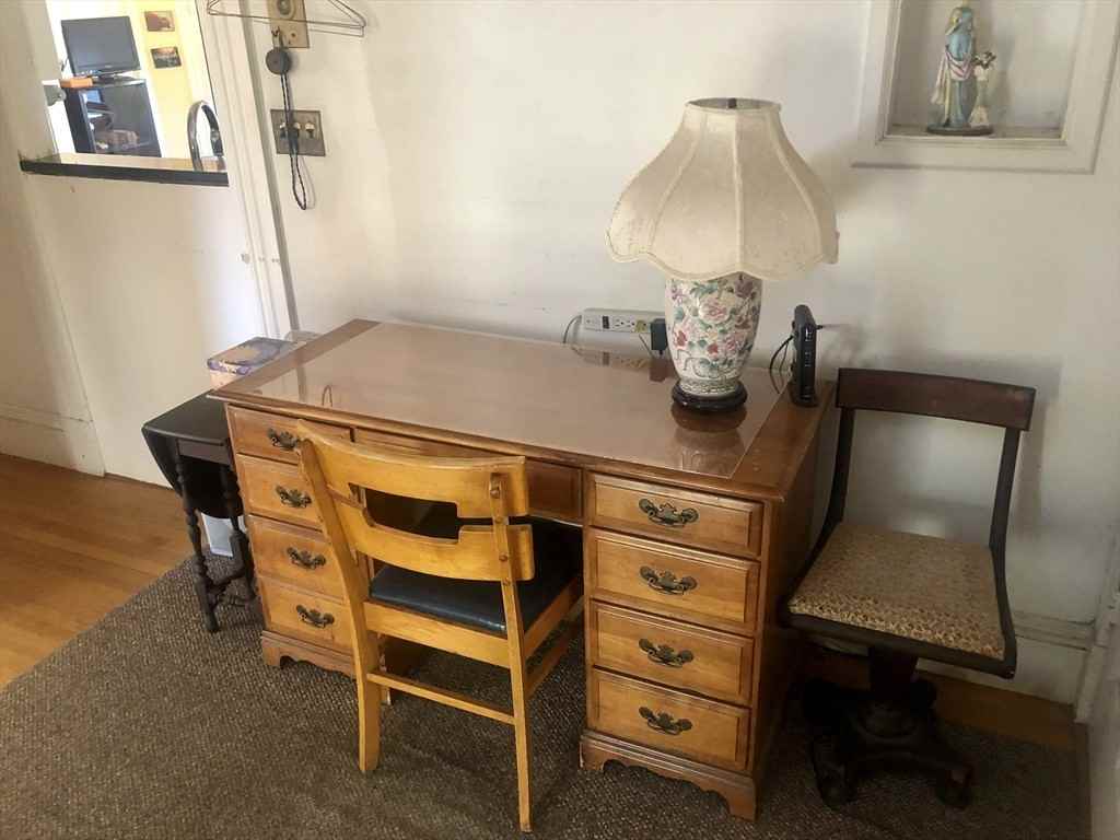 25 Harley St #2 - Photo 3 of 10