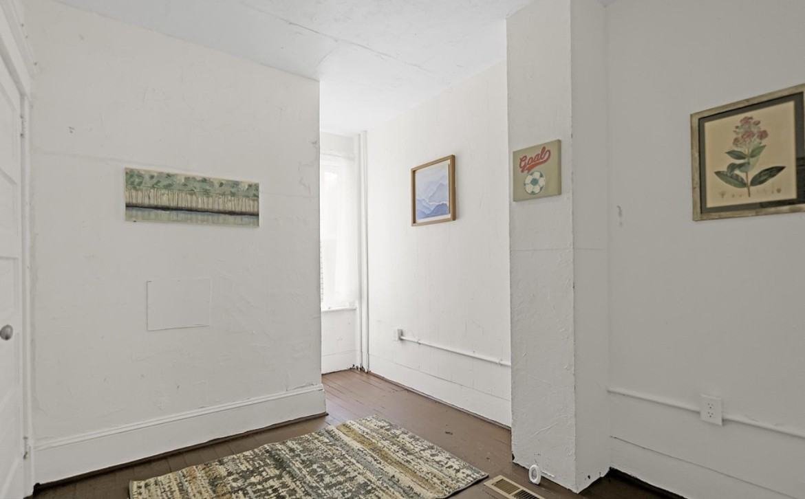 804 E Pine St #NA - Photo 2 of 23