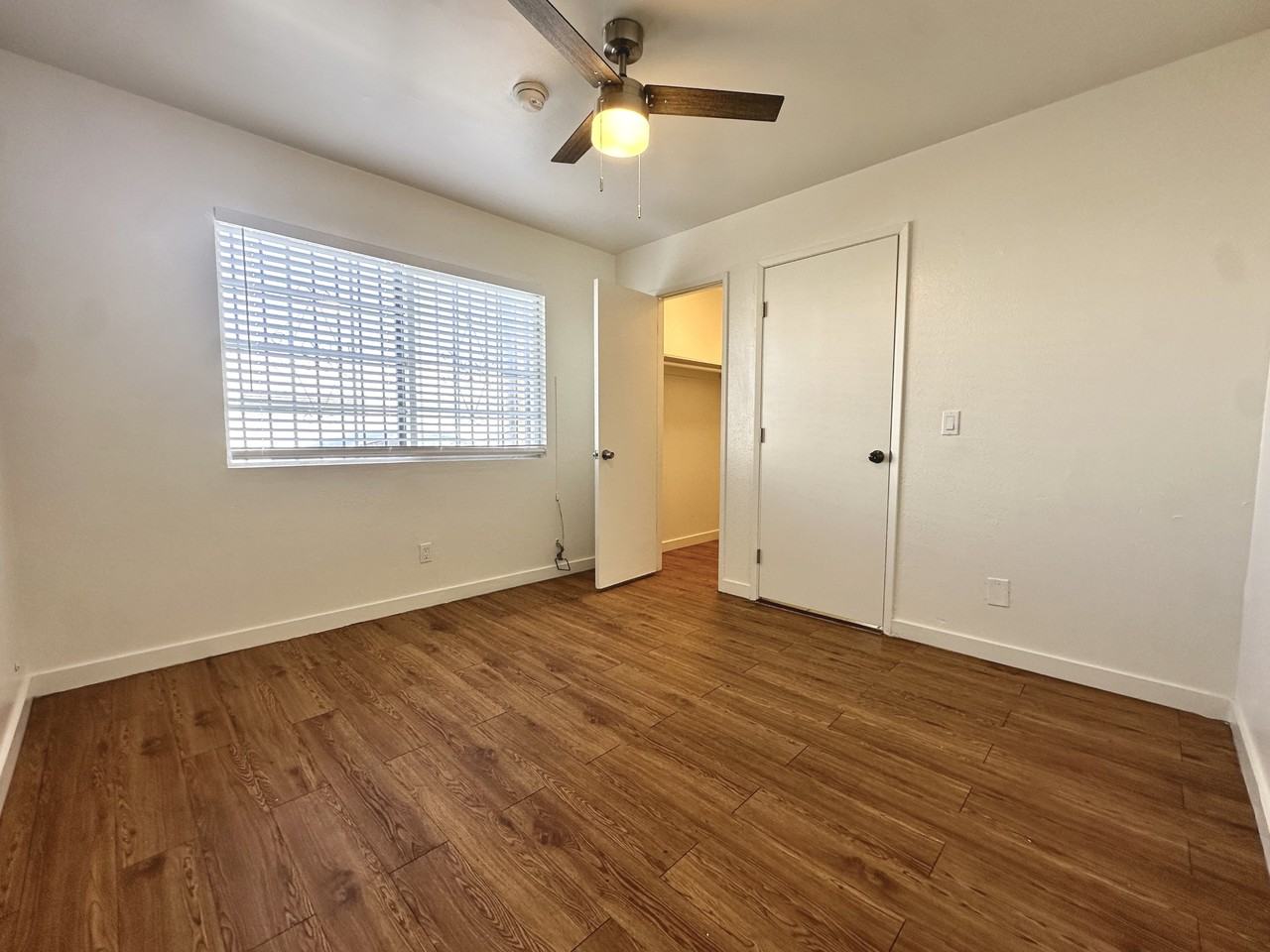 1495 Alamitos Ave #A - Photo 7 of 9