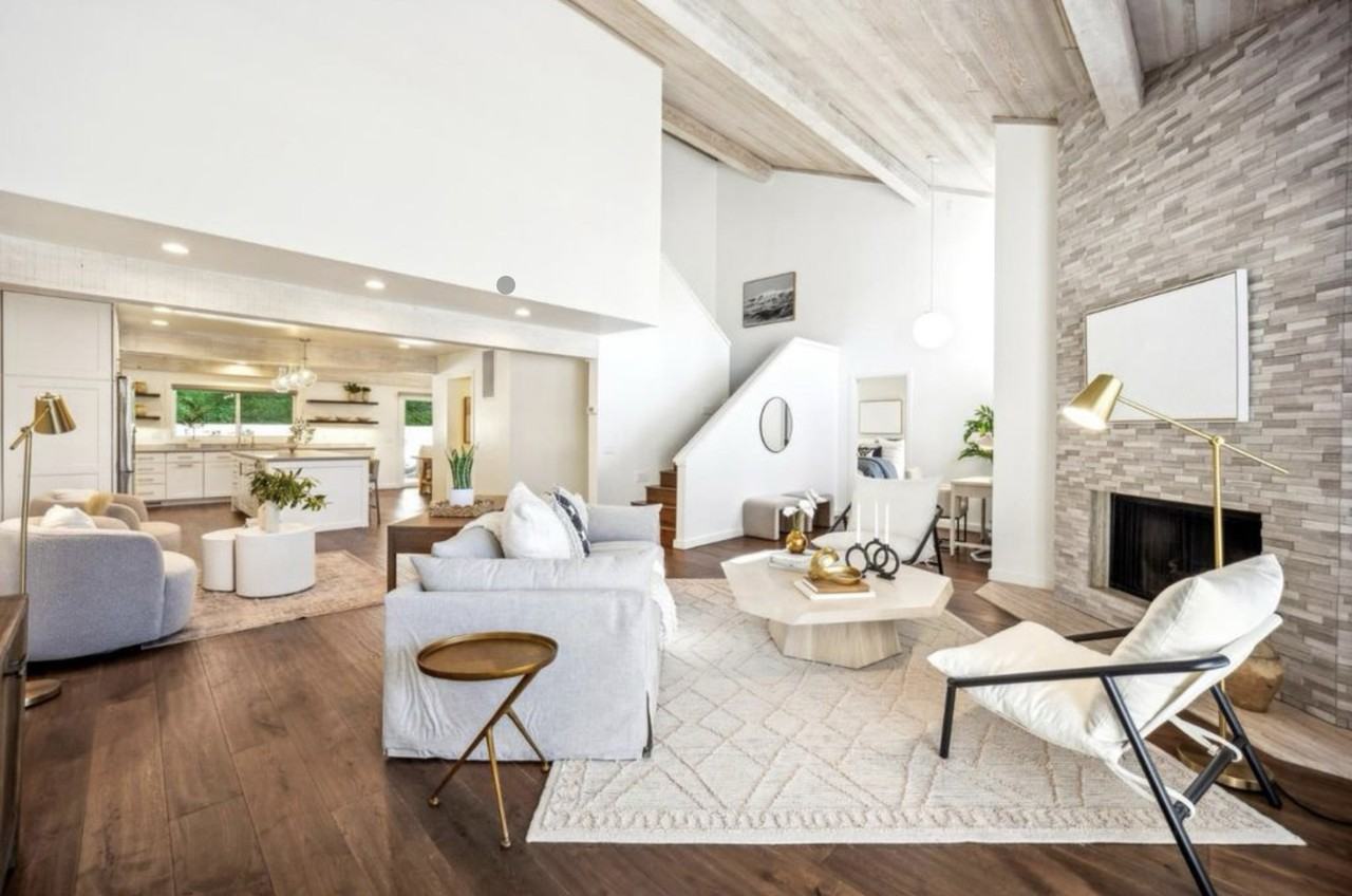 9668 Willow Ct - Photo 2 of 13